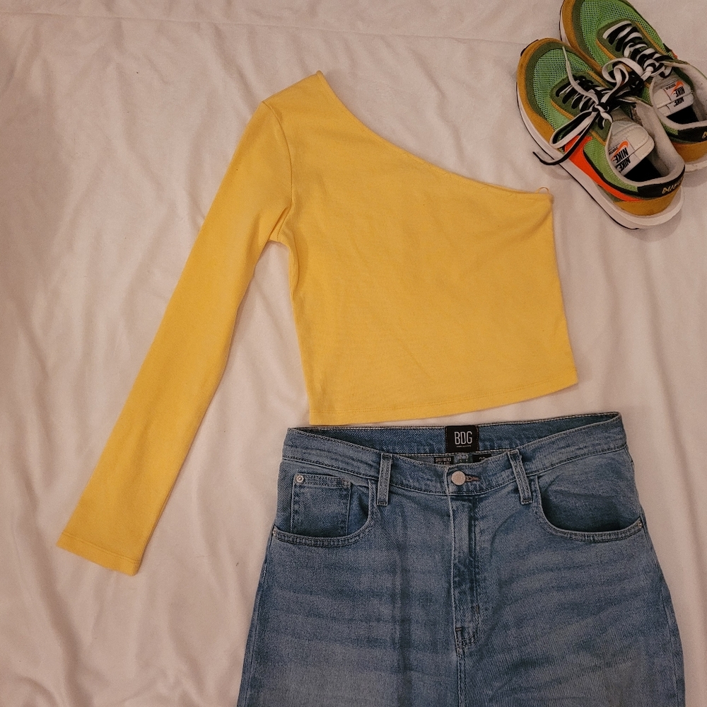 SOLD 24colours yellow one shoulder top